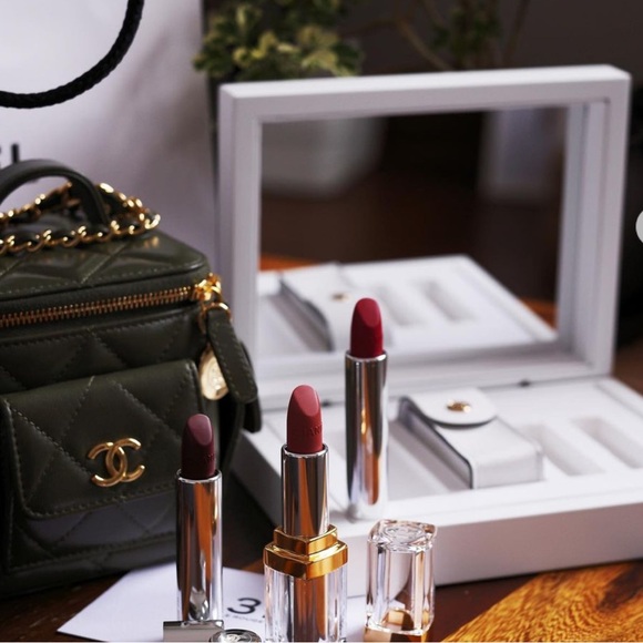 Chanel Solid Wood Trunk - Picture 4 of 4